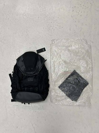 Oakley kitchen sink backpack stealth black