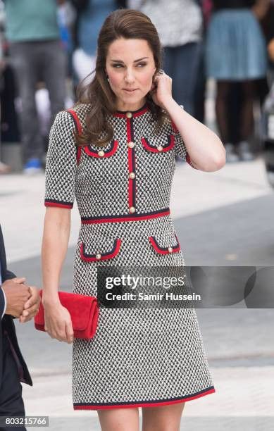 2017 Gucci ribbon trim short sleeve wool and silk mini dress