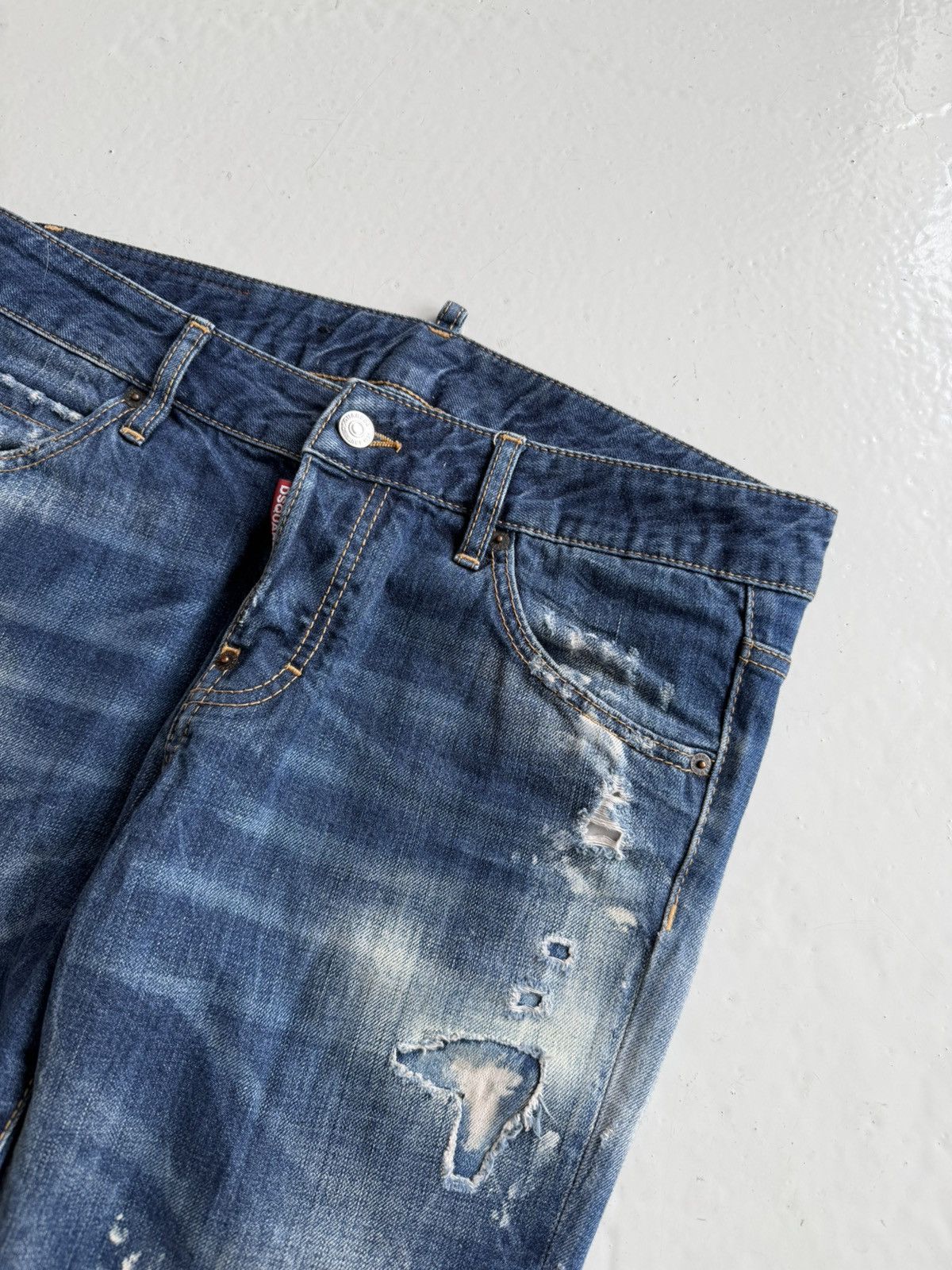 Dsquared2 distressed cool girl cropped jean