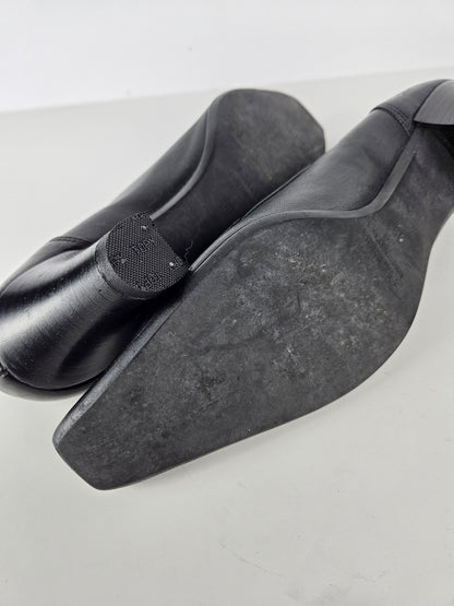 Vintage long toe leather heels