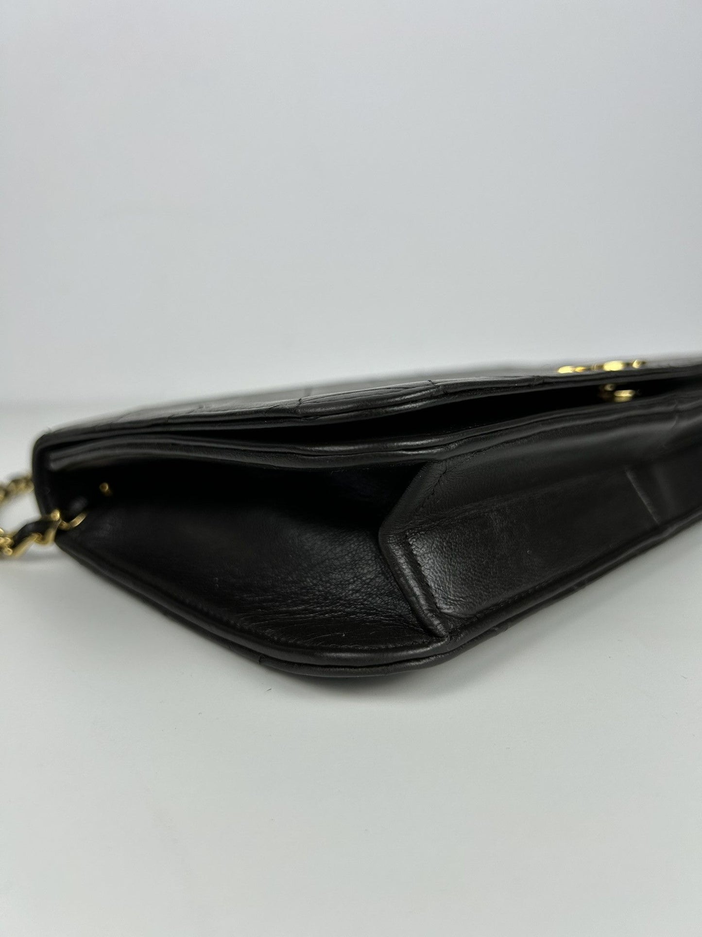 Vintage Chanel timeless/ classique in matelasse quilted lambskin