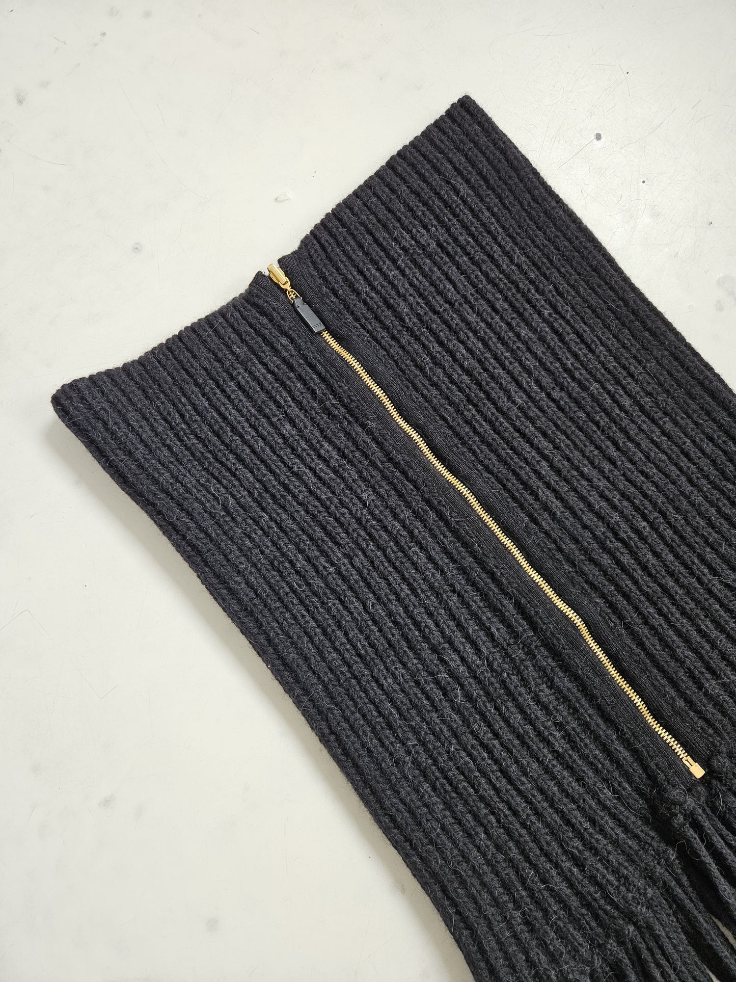 Gucci front zip fringed knit top/ skirt