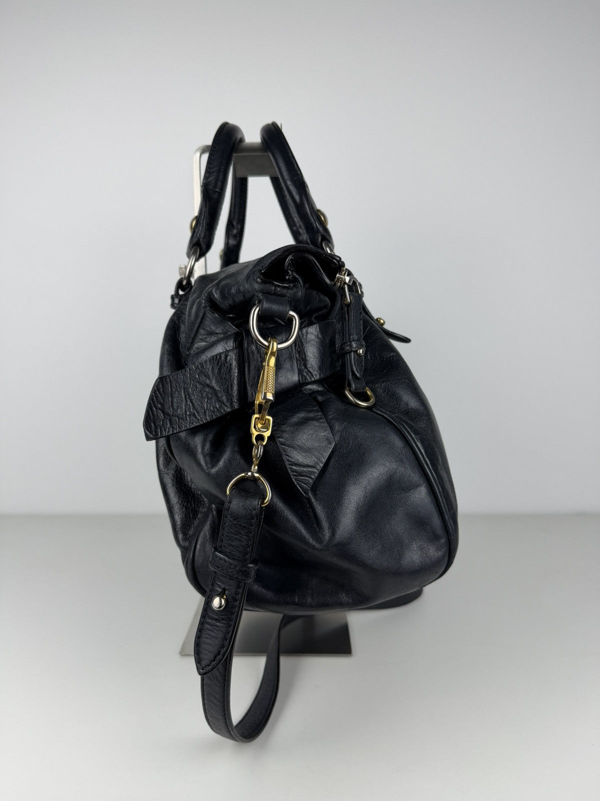 Miu miu vitello bow bag in deep navy