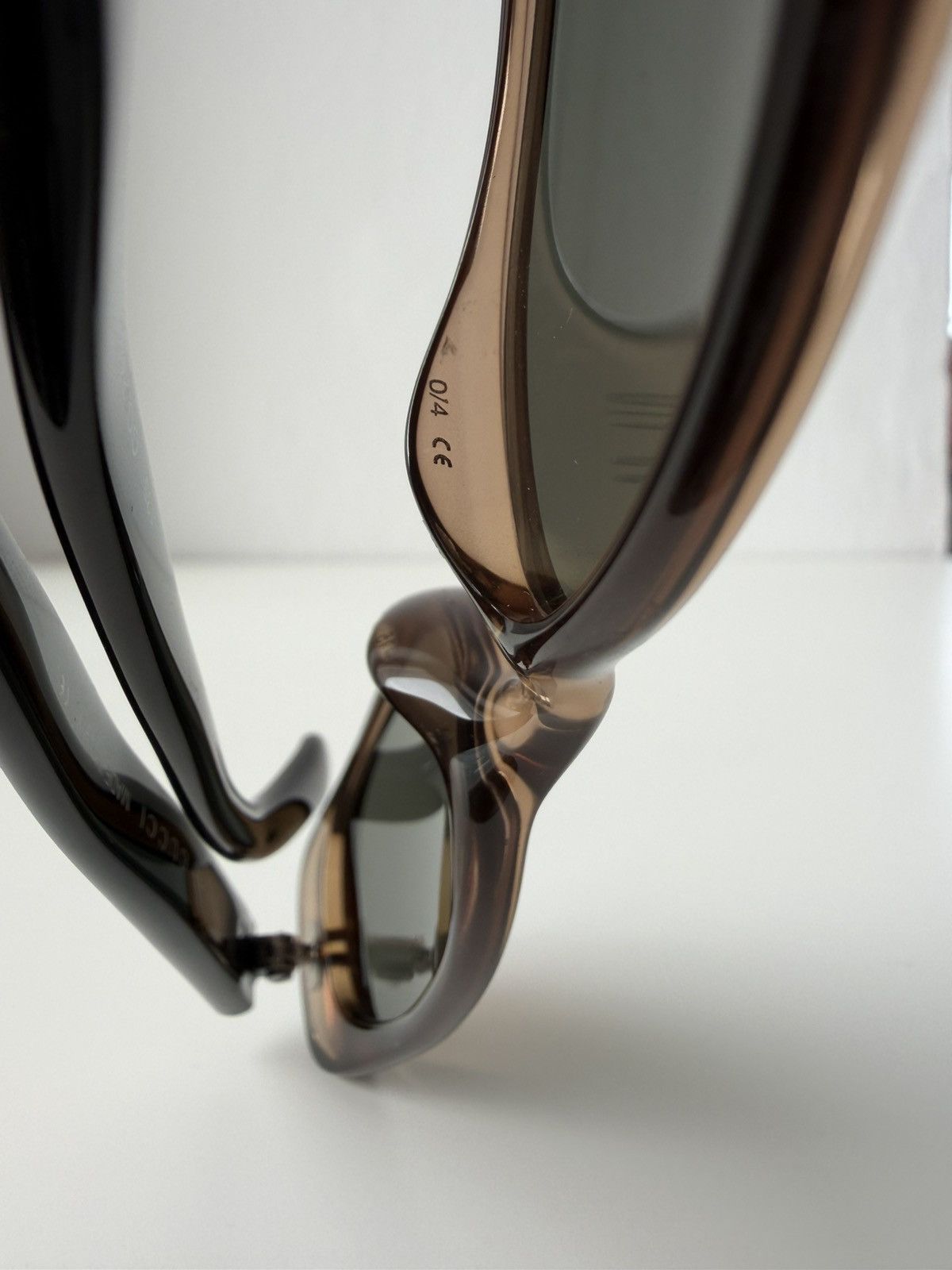 Vintage Gucci GG2443 sunglasses Tom Ford era