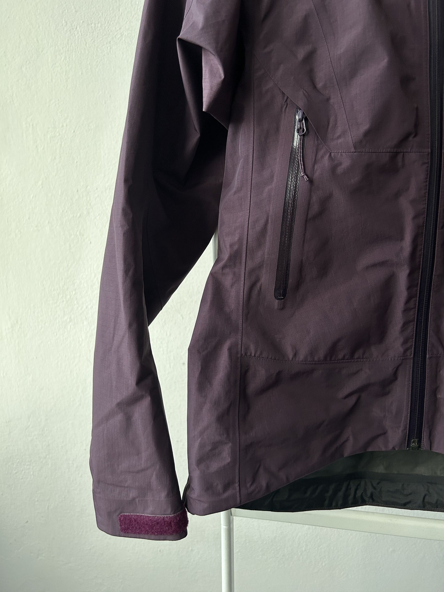 Arcteryx beta sl jacket gore tex