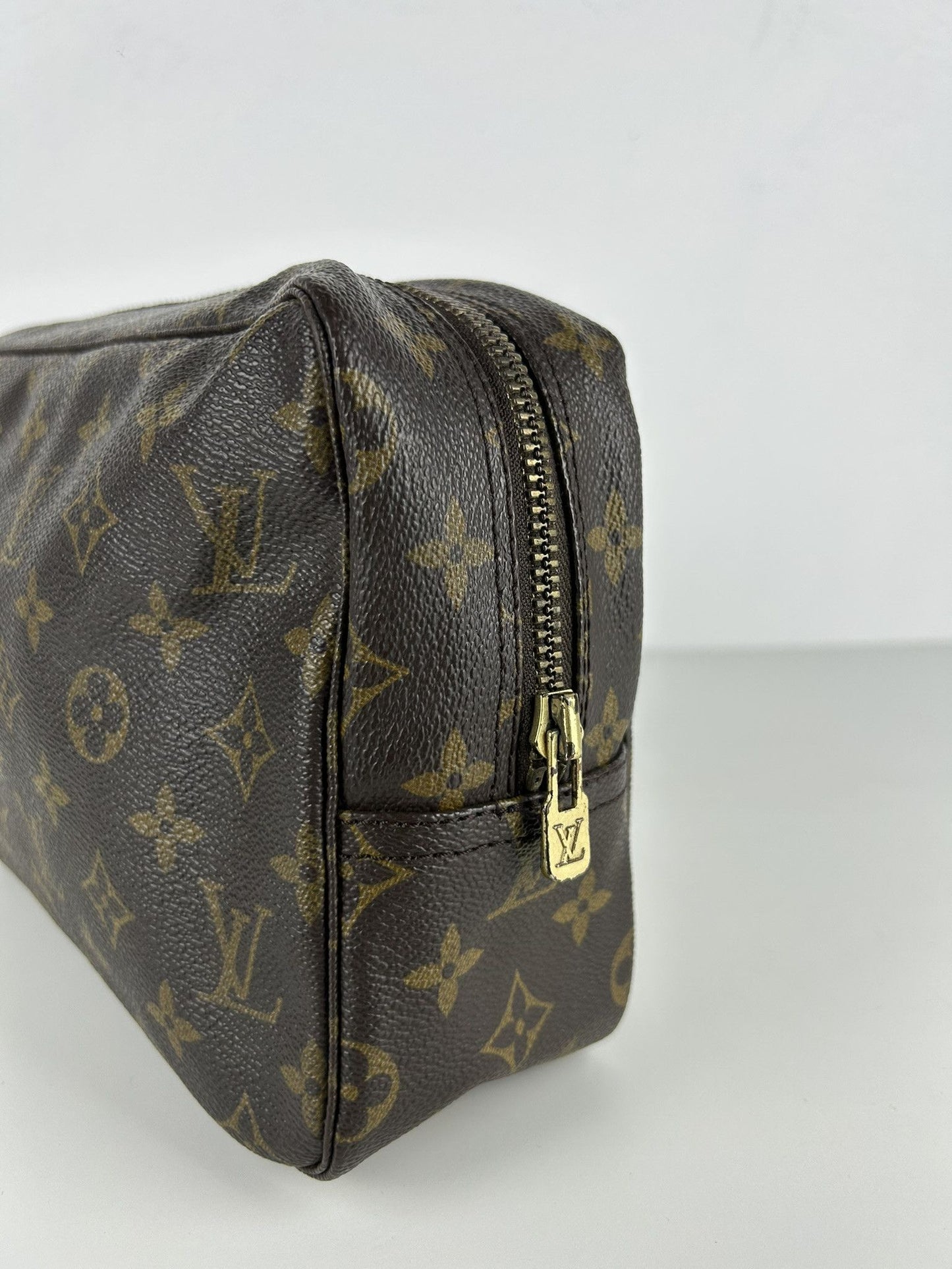 Vintage 80s Louis Vuitton monogram trousse 28 toiletry bag