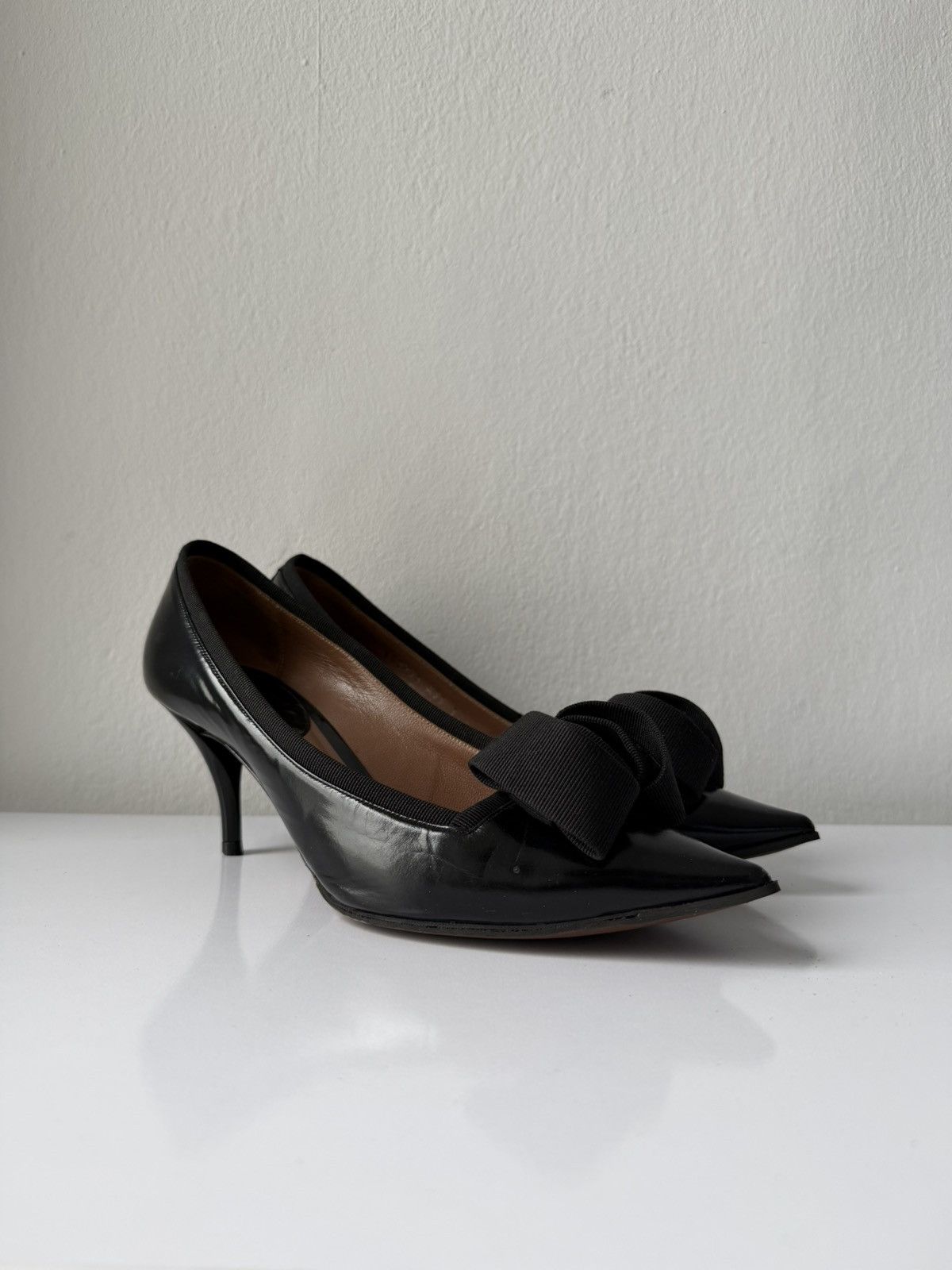 2011 Giorgio Armani smooth leather pointed toe pumps