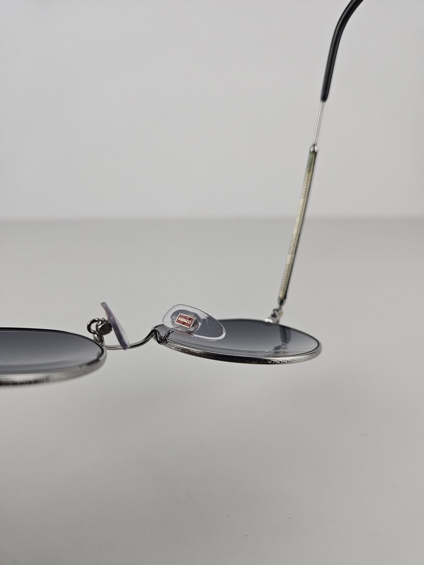 Vintage 90s Kenzo ke1845 metal frame round sunglasses