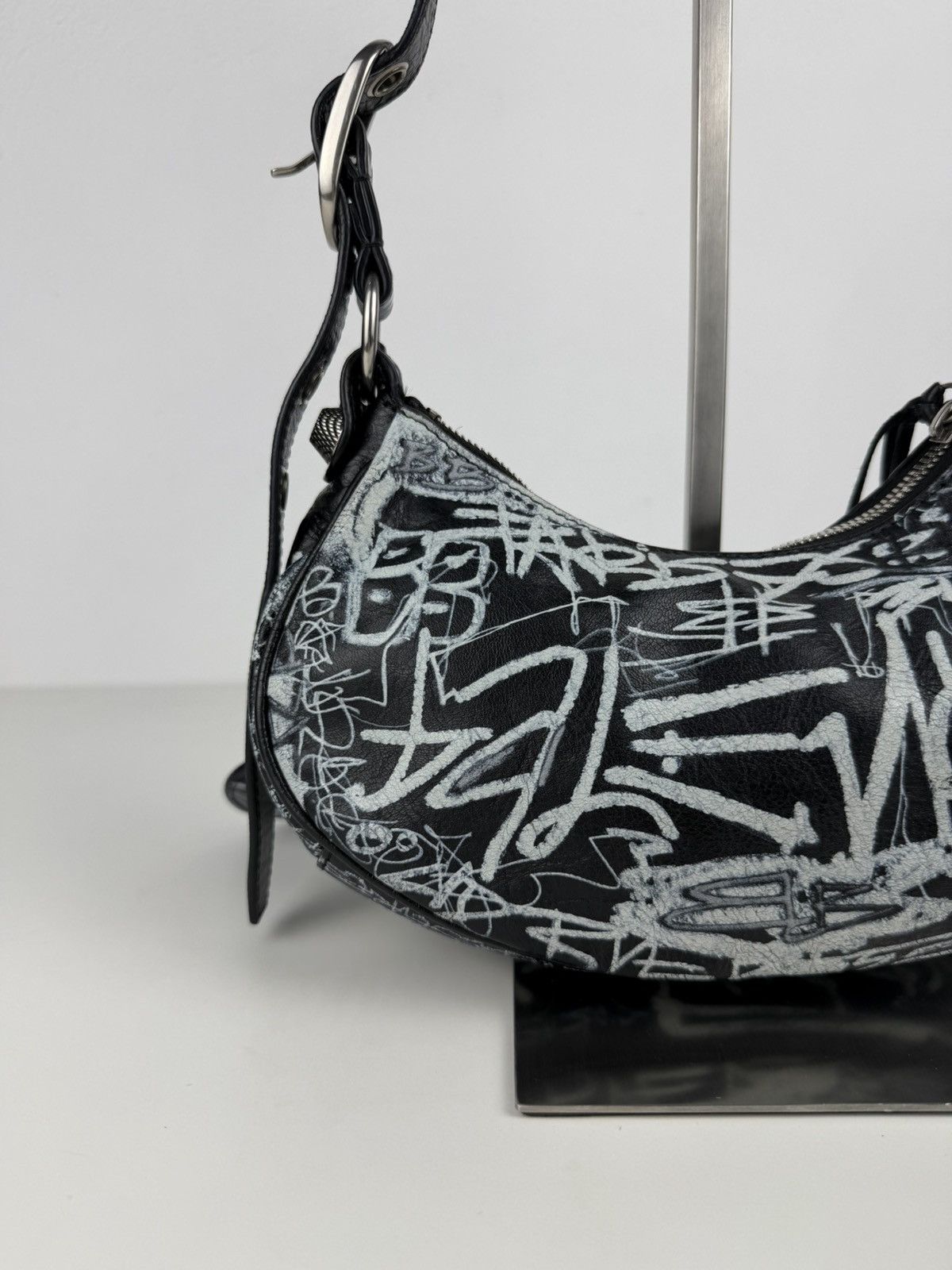 Balenciaga le cagole xs graffiti