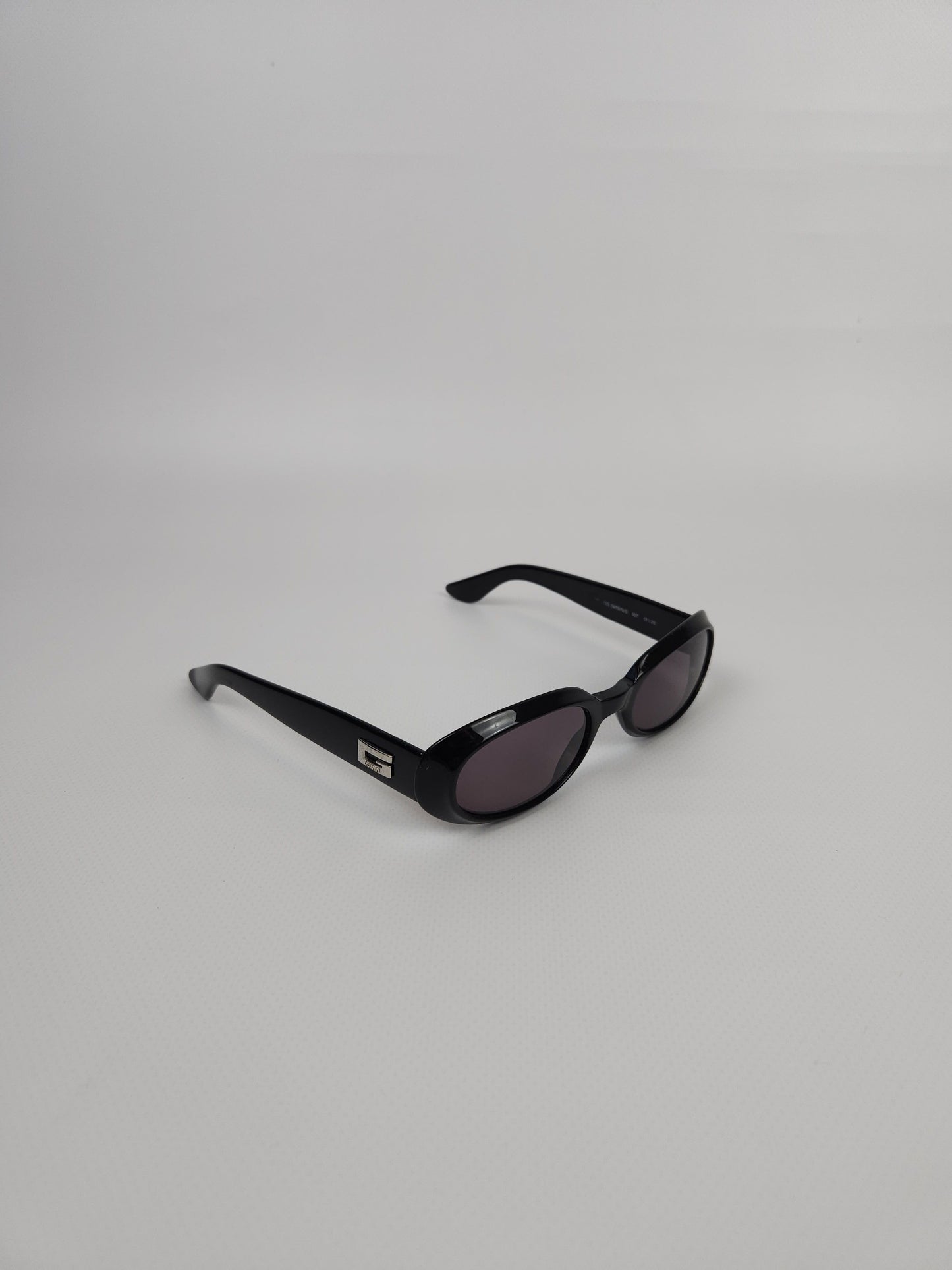 Vintage Gucci GG2419/S oval sunglasses Tom Ford era