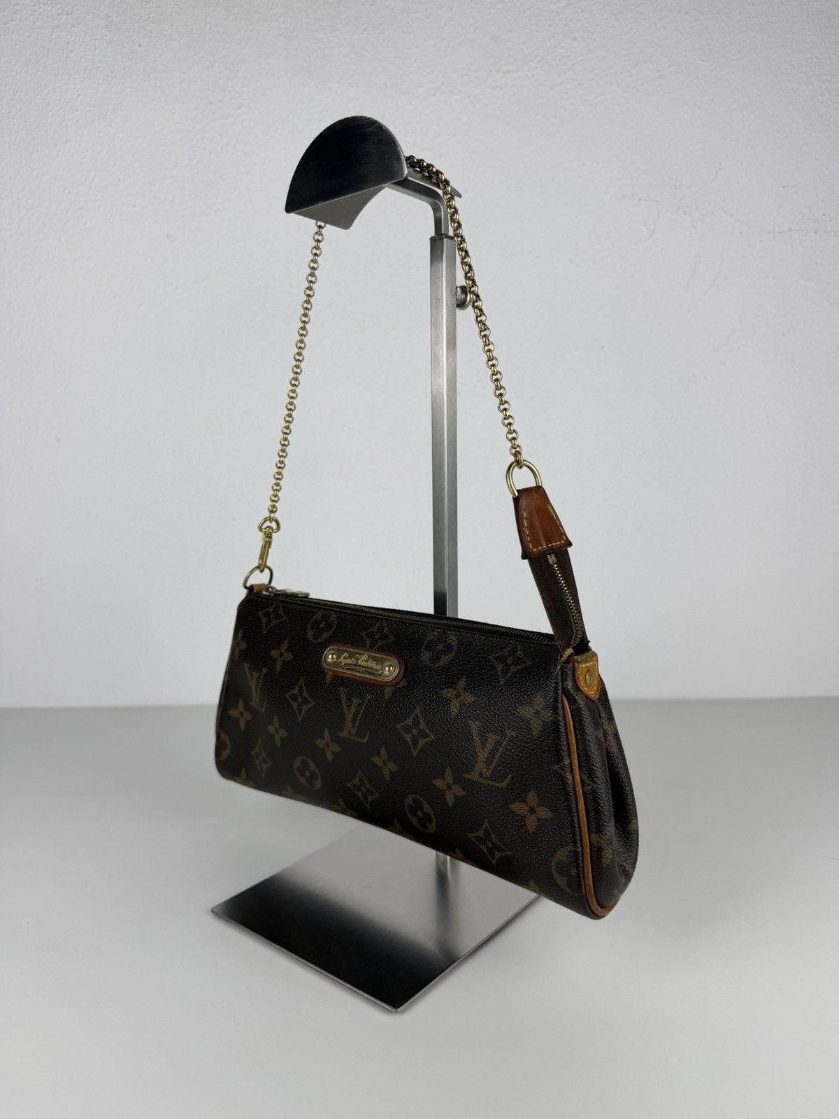 Louis Vuitton monogram pochette Eva