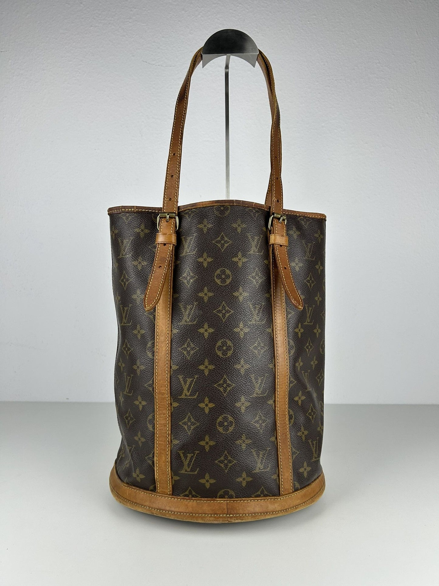 Vintage Louis Vuitton monogram bucket GM handbag