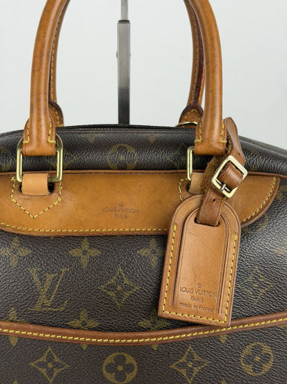 Vintage Louis Vuitton monogram deauville handbag