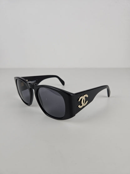 Vintage 90s Chanel 0004 10 oversized CC logo sunglasses