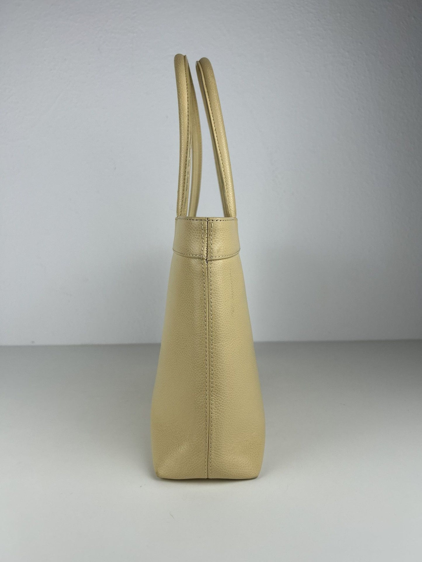 2004-2005 Chanel coco mark caviar open tote bag in buttery