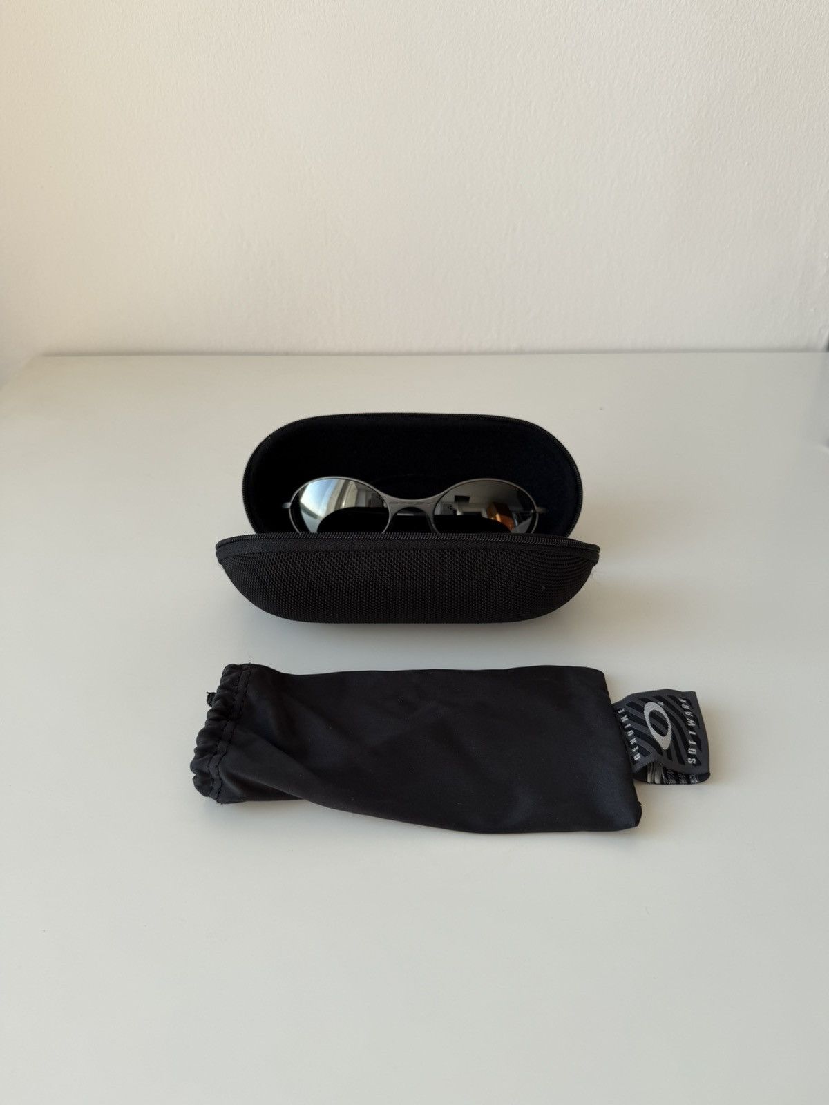 Vintage 90s Oakley wire 1 gen sunglasses