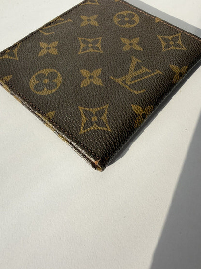 Vintage 80s Louis Vuitton monogram bifold wallet