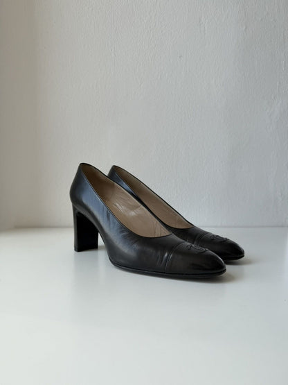 Vintage chanel CC logo block heels