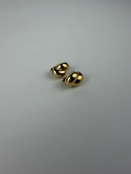 Vintage 80s Christian Dior clip on earrings