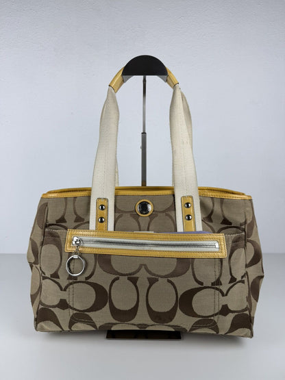 Coach signature daisy tote bag