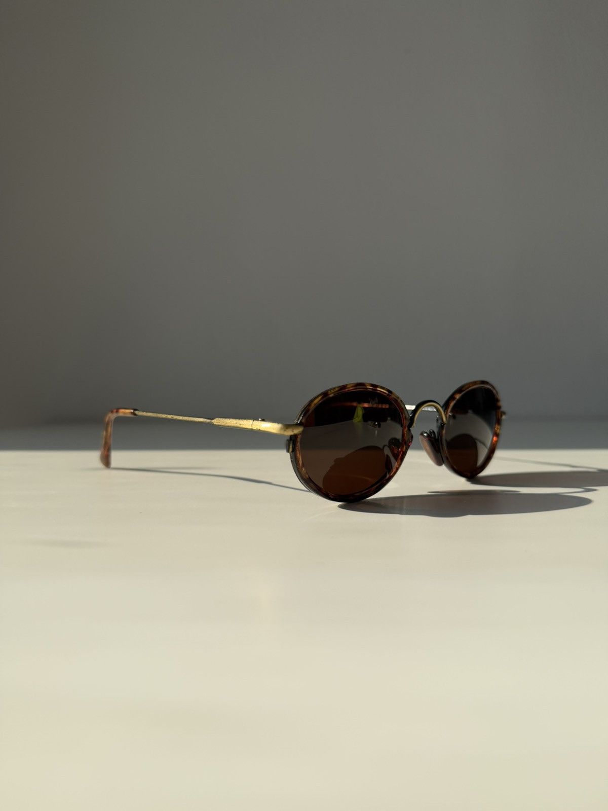 Vintage Foster Grant oval sunglasses