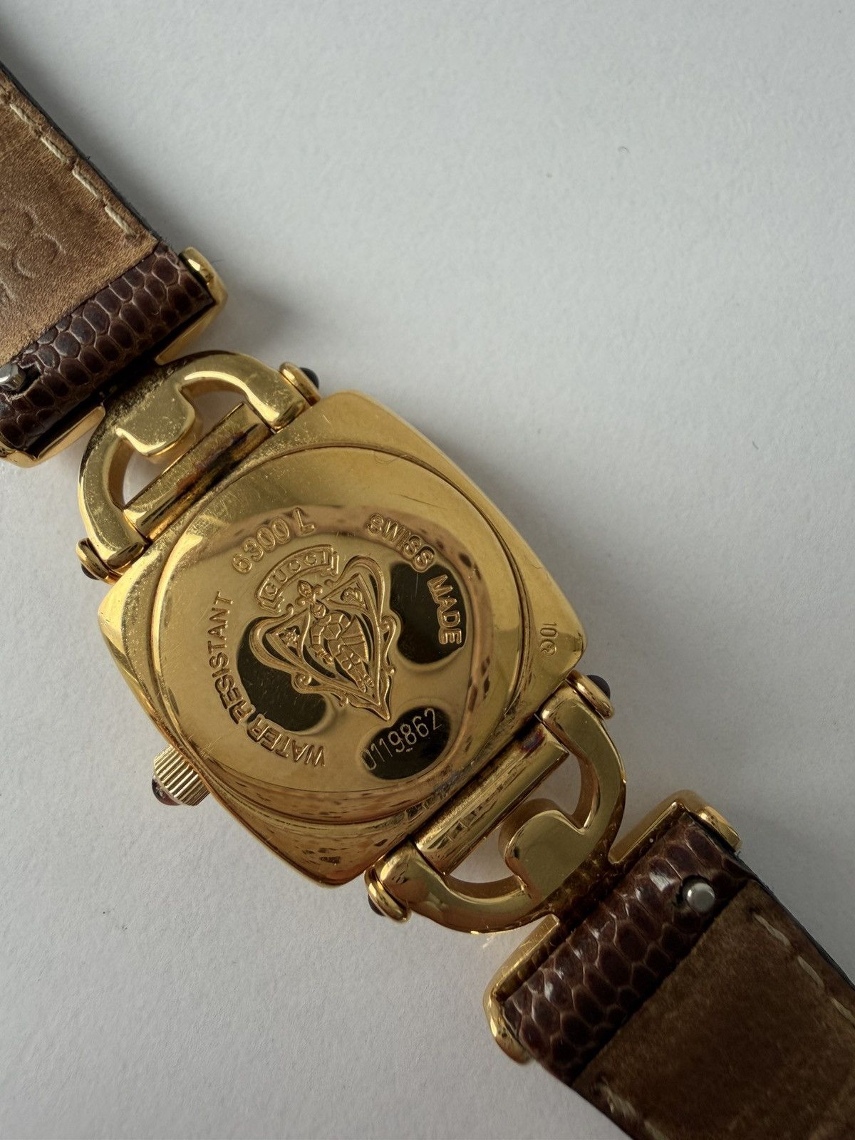 Vintage 1997 Gucci 6300 L watch