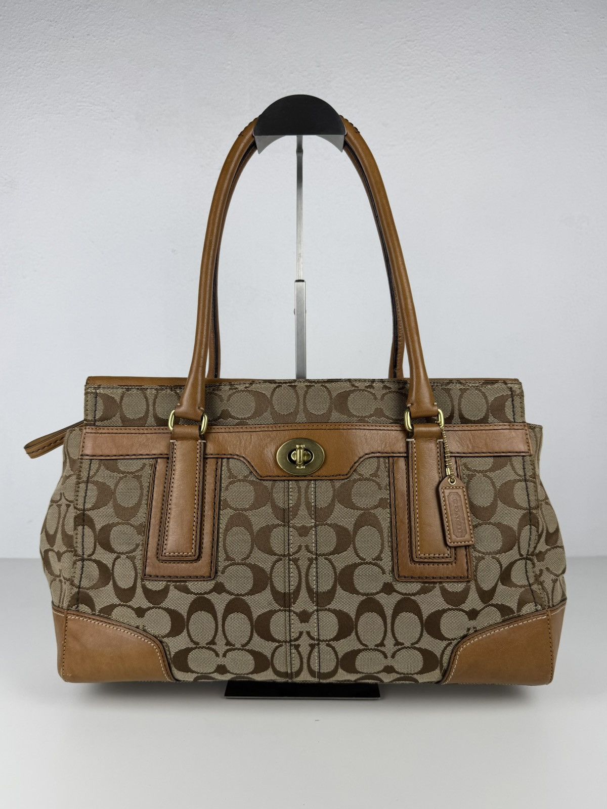 Coach signature turnlock Hamptons tote bag
