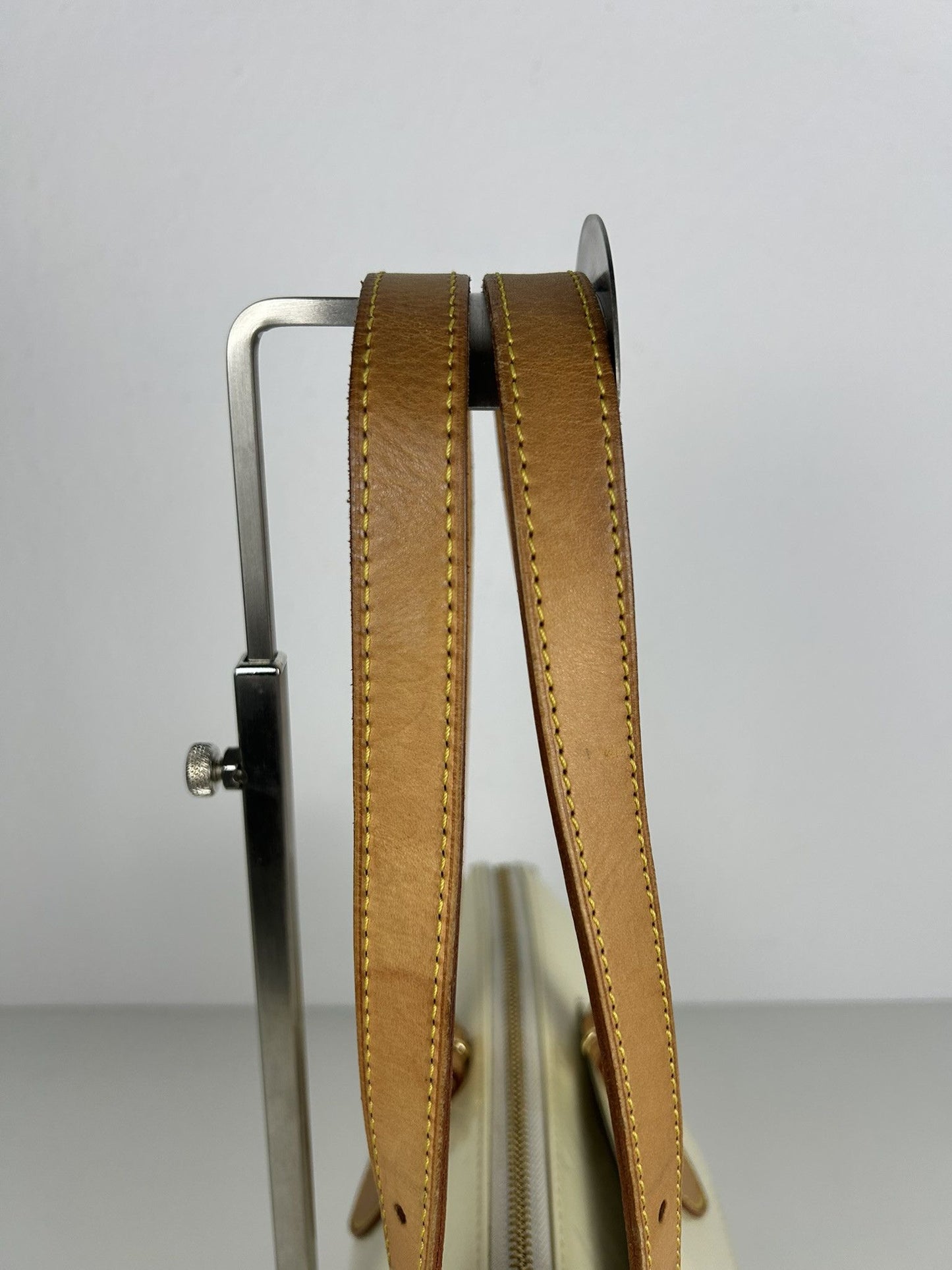 Louis Vuitton vernis monogram rosewood handbag