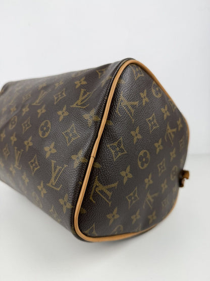 Louis Vuitton monogram speedy 30