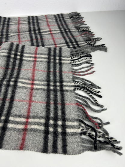 Vintage Burberry gray nova check wool scarf