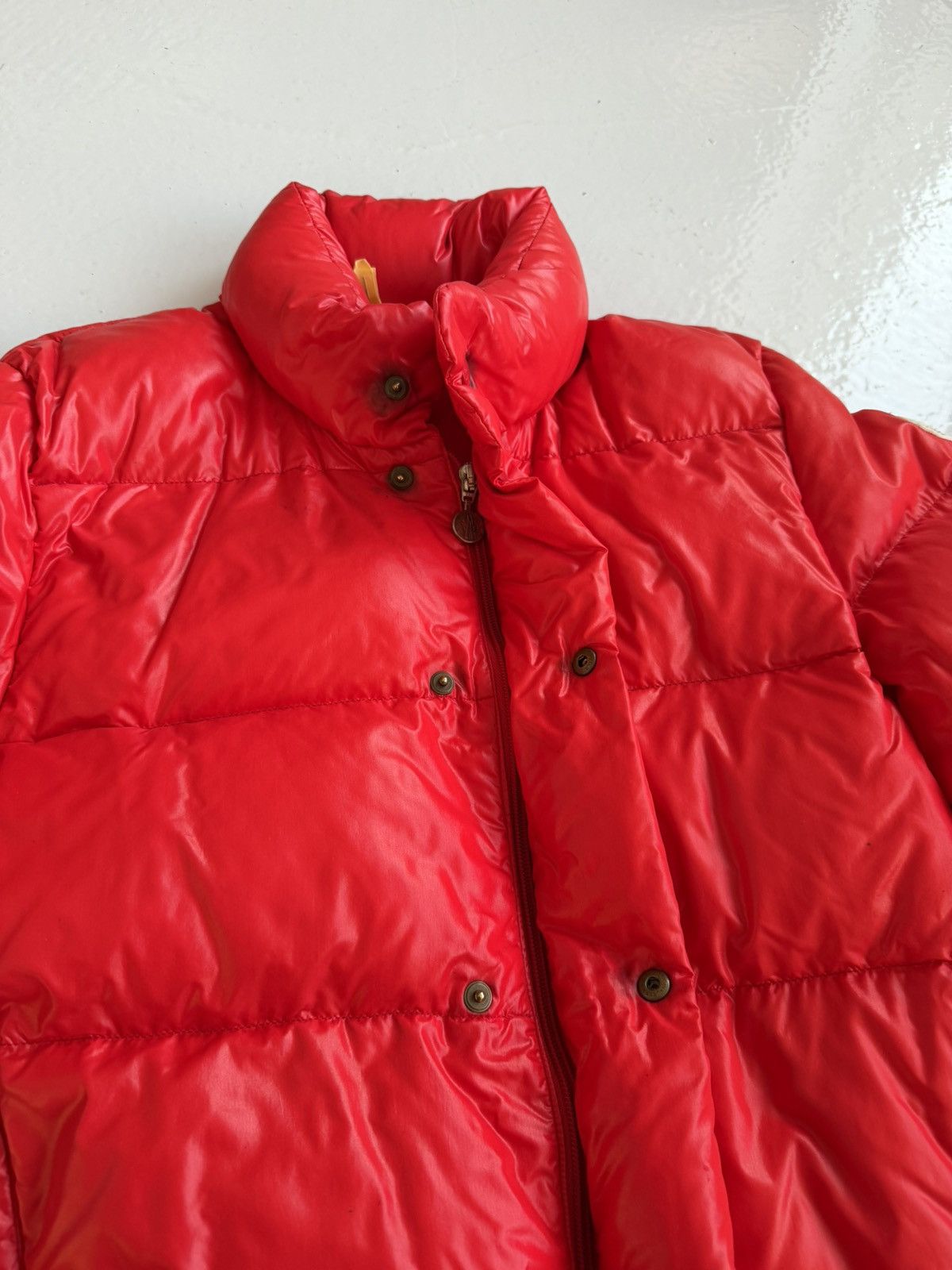 Vintage moncler puffer jacket with badge