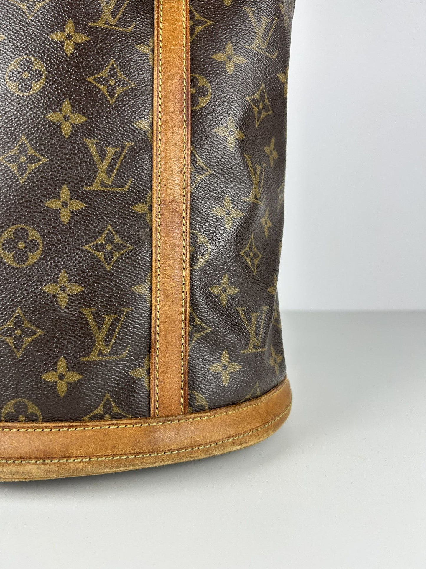 Vintage Louis Vuitton monogram bucket GM handbag