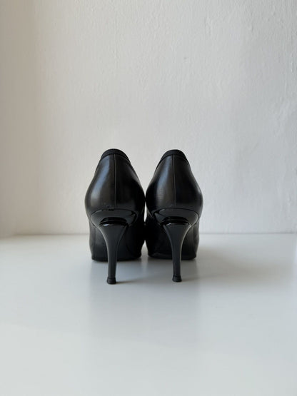 Chanel open toe pumps with bow