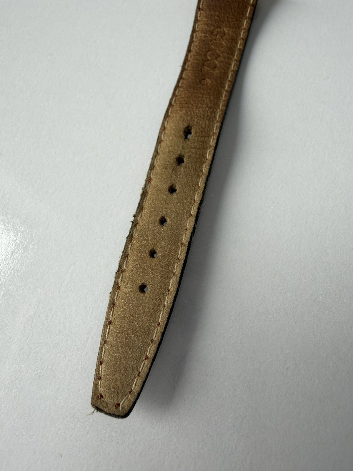 Vintage 1997 Gucci 6300 L watch