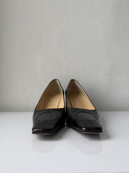 AW2001 Chanel embossed logo long toe leather pumps