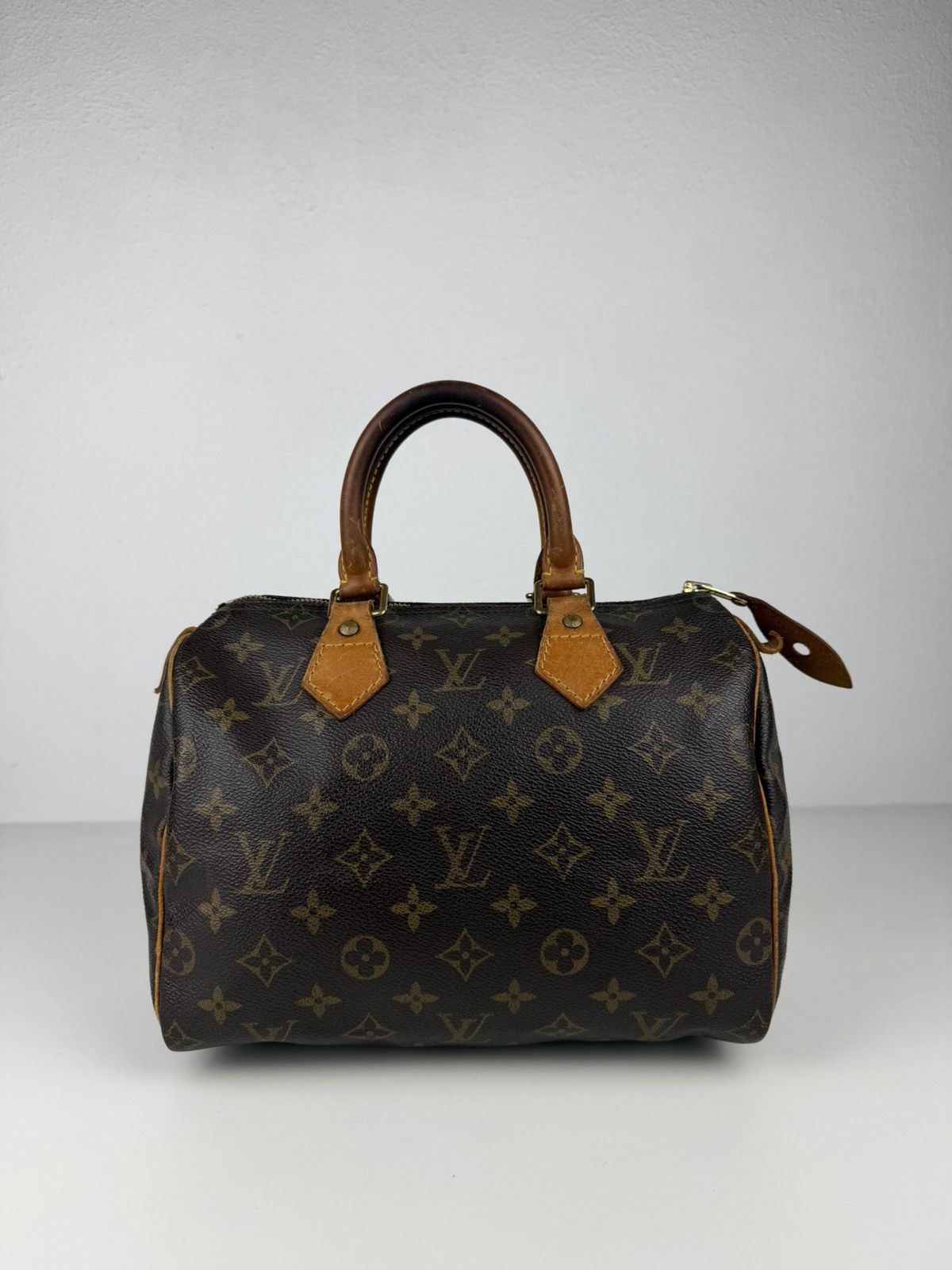 Louis Vuitton monogram speedy 25