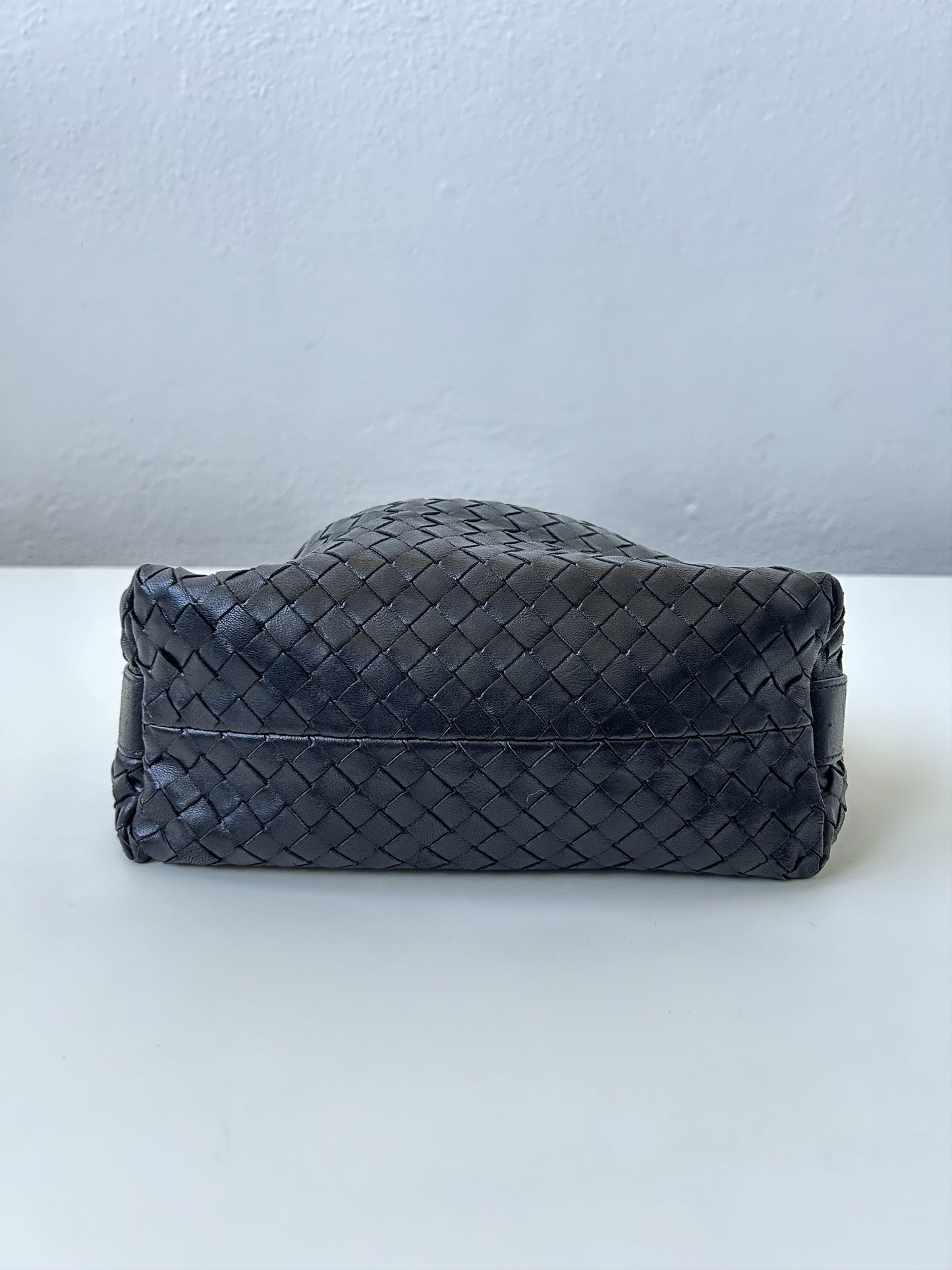 Bottega veneta intrecciato mini hobo bag