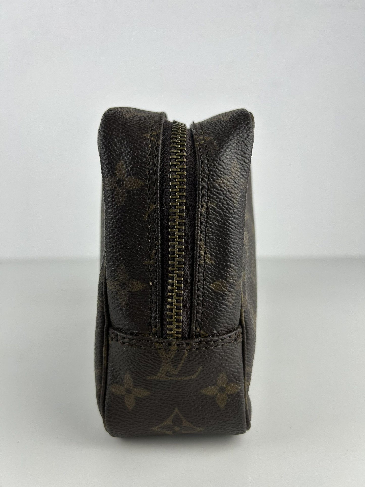 Vintage 80s Louis Vuitton monogram trousse 23 toiletry bag