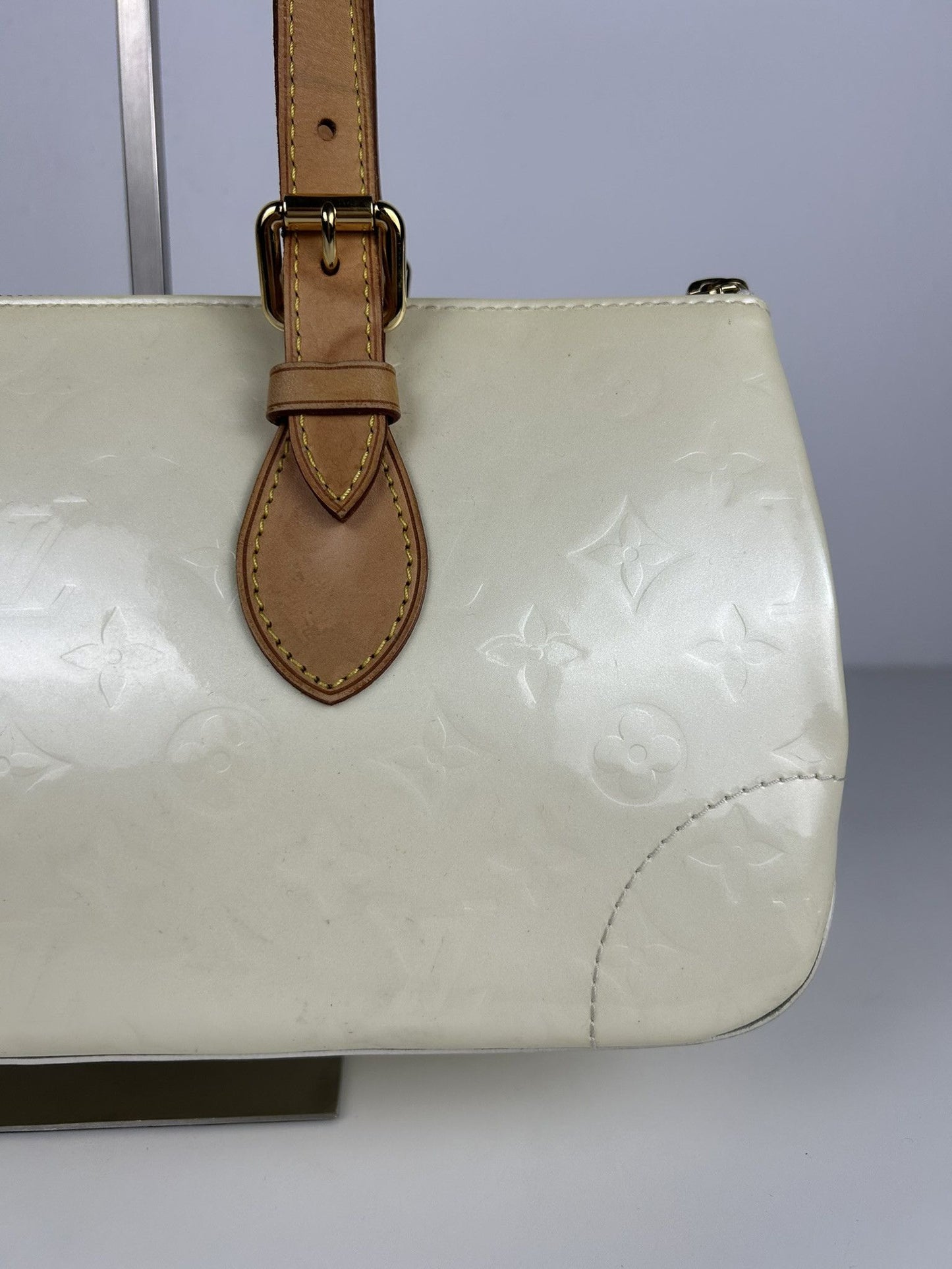 Louis Vuitton vernis monogram rosewood handbag