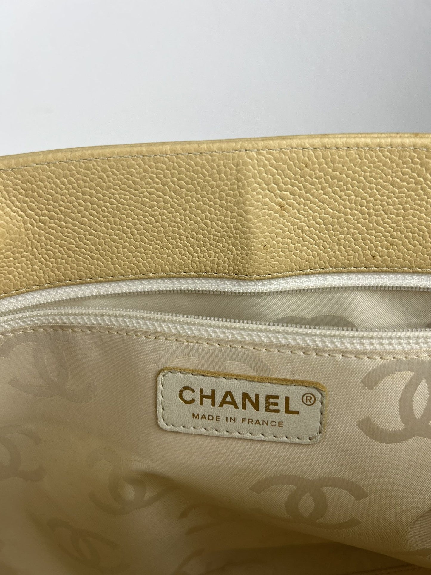 2004-2005 Chanel coco mark caviar open tote bag in buttery
