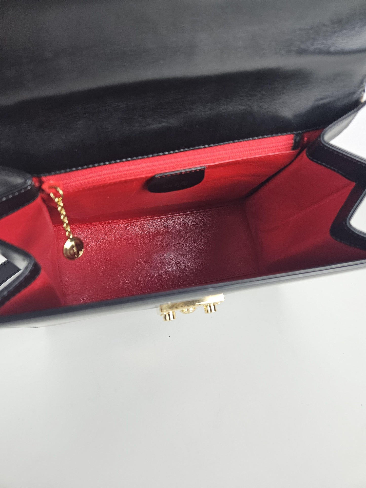 Vintage 80s Gucci lady lock box leather handbag