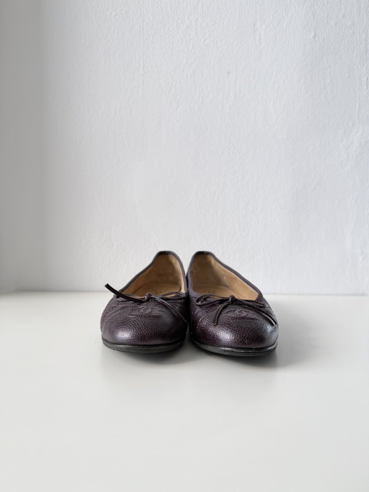 Vintage Chanel ribbon CC logo ballet flats