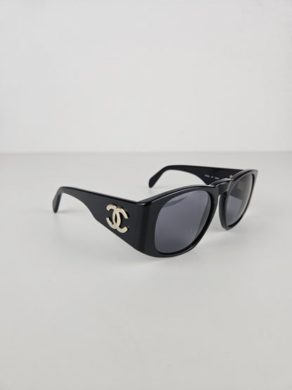 Vintage 90s Chanel 0004 10 oversized CC logo sunglasses