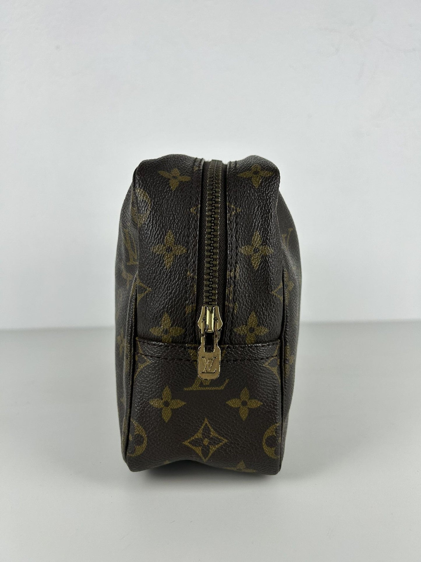 Vintage 80s Louis Vuitton monogram trousse 28 toiletry bag