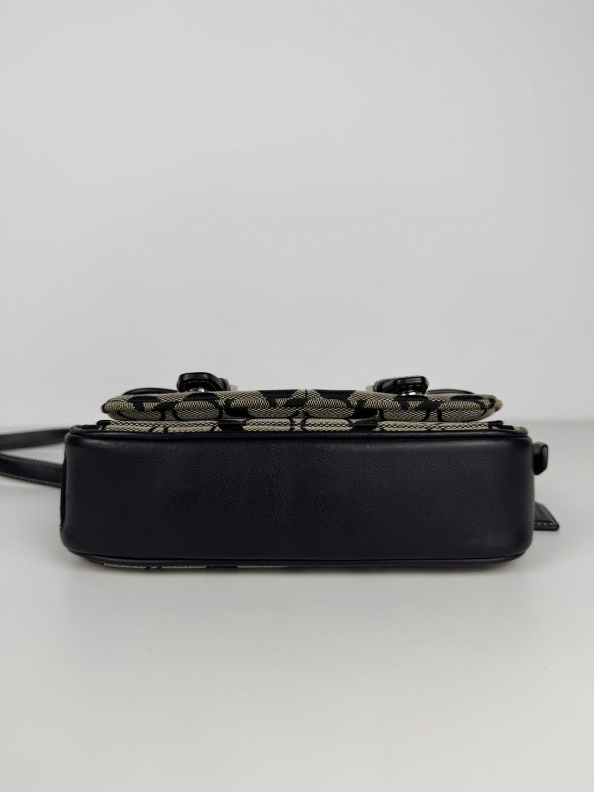 Coach signature leather and canvas shoulder/ crossbody bag