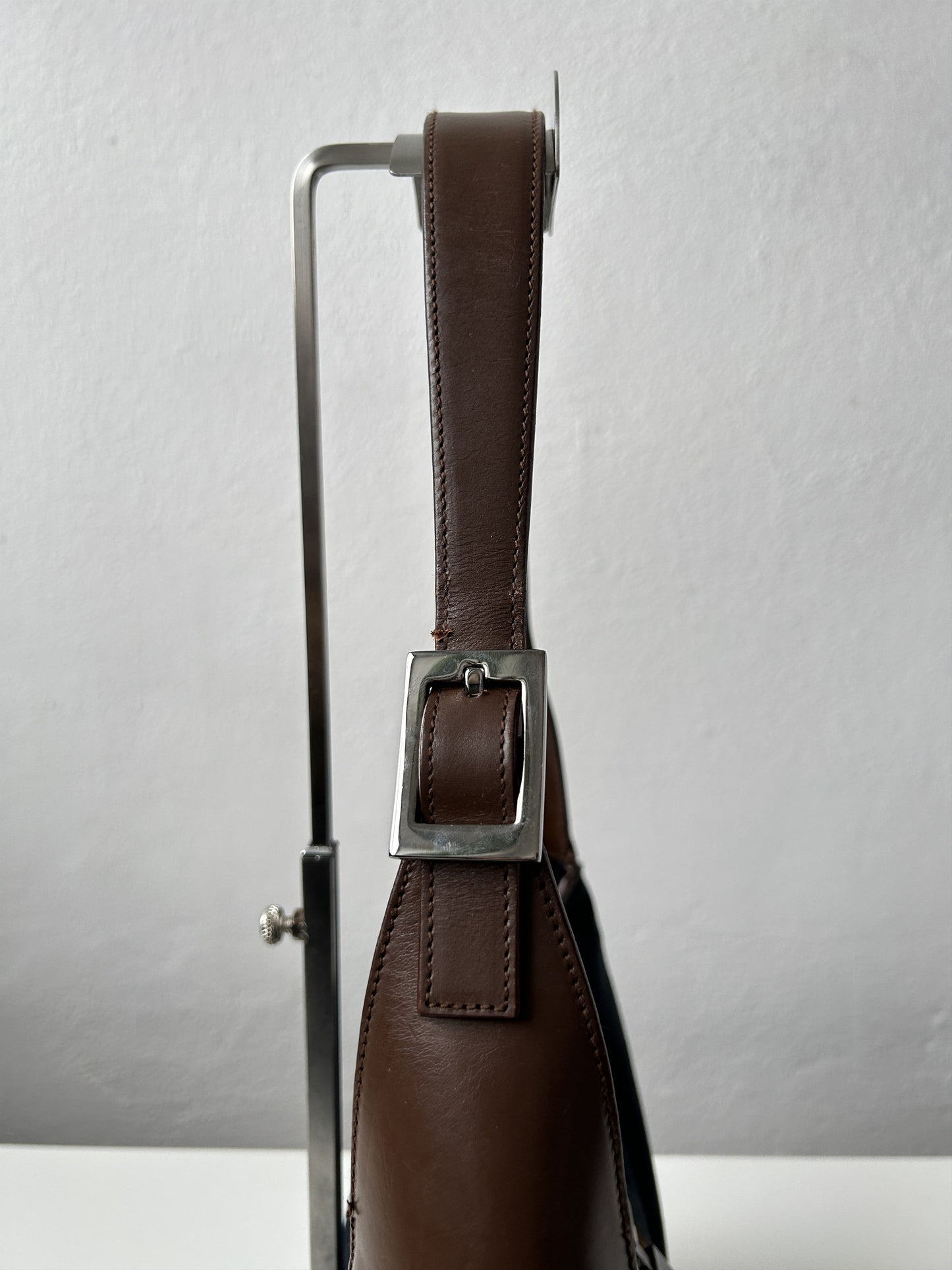 Vtg y2k Gucci by Tom Ford jackie web canvas and leather handbag