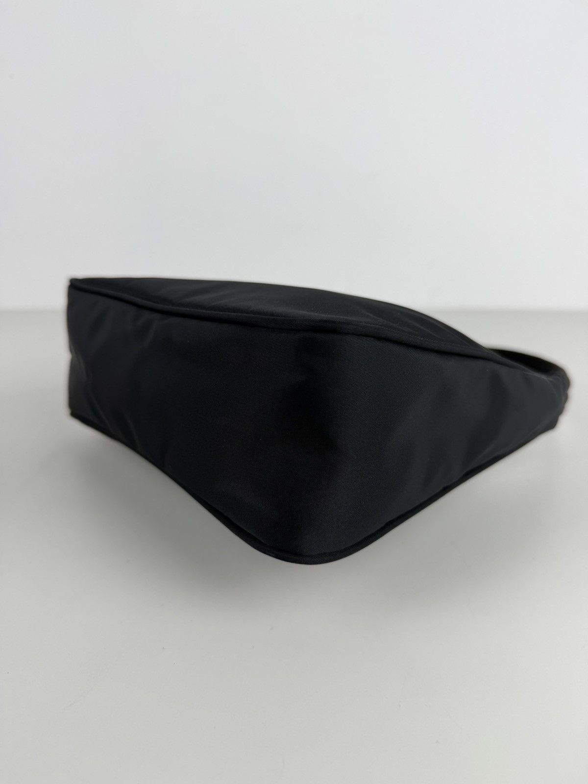 Vintage prada tessuto nylon triangle logo mini hobo bag