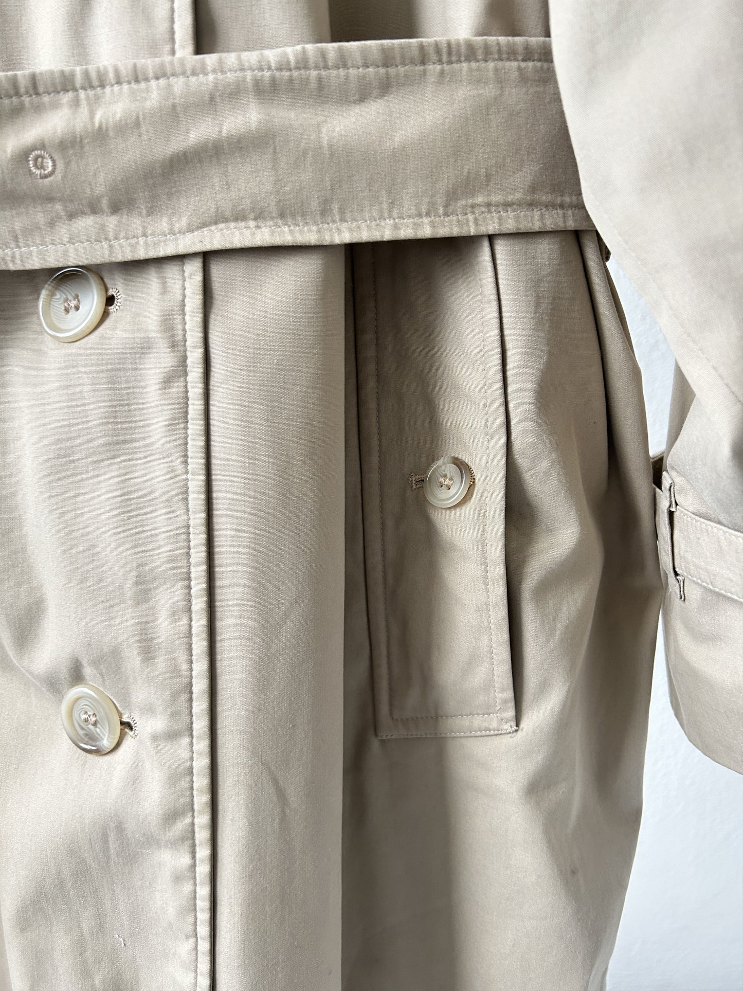 Vintage burberry nova check lined trench coat