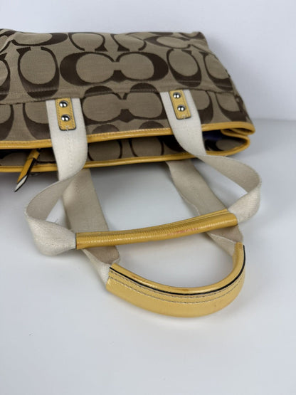 Coach signature daisy tote bag
