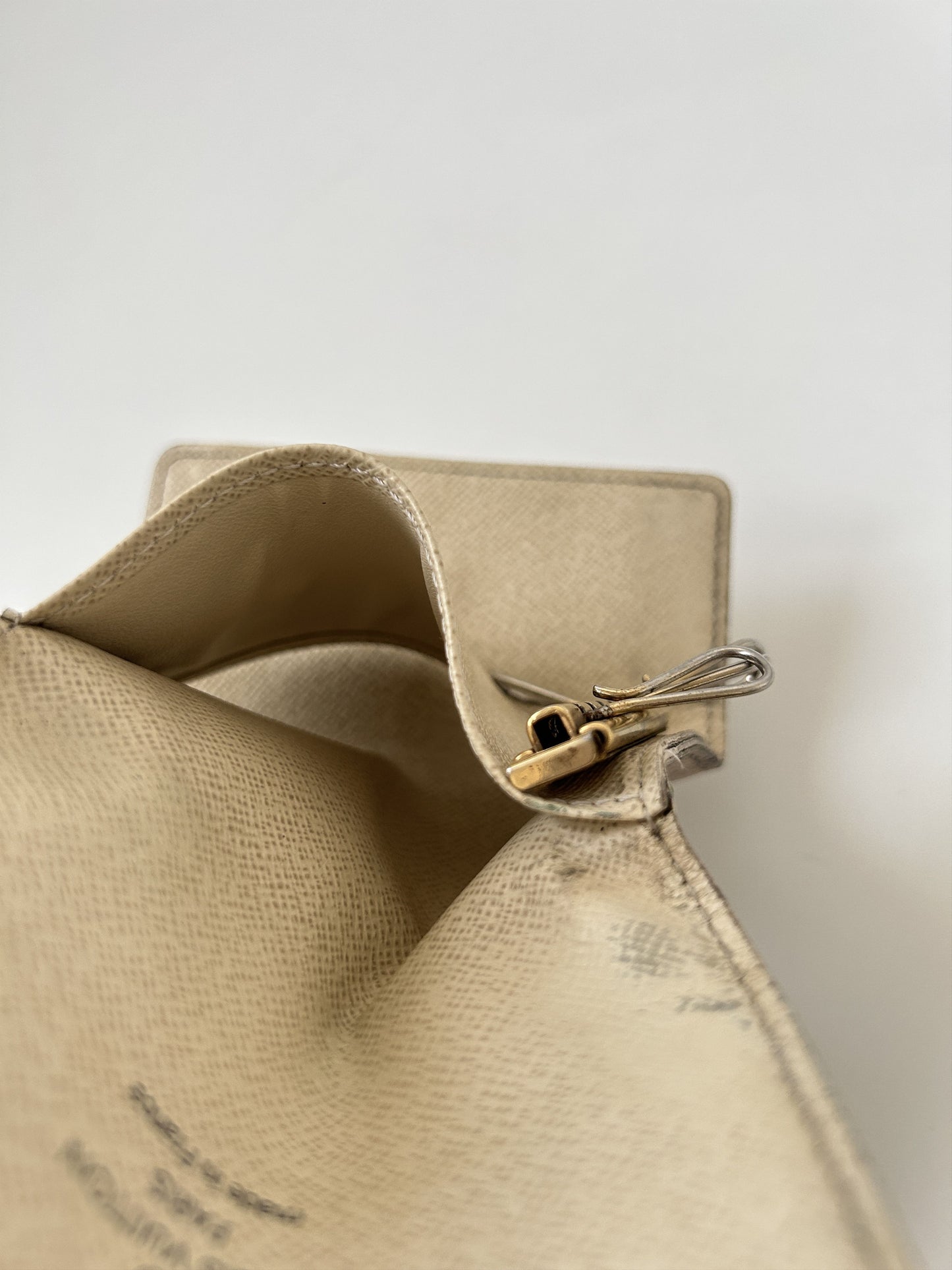 Louis Vuitton damier azur key holder